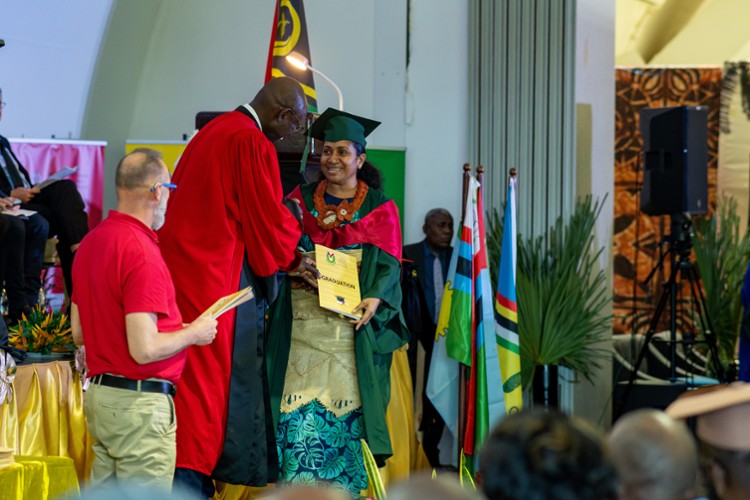 Remise des diplômes au Vanuatu 2025